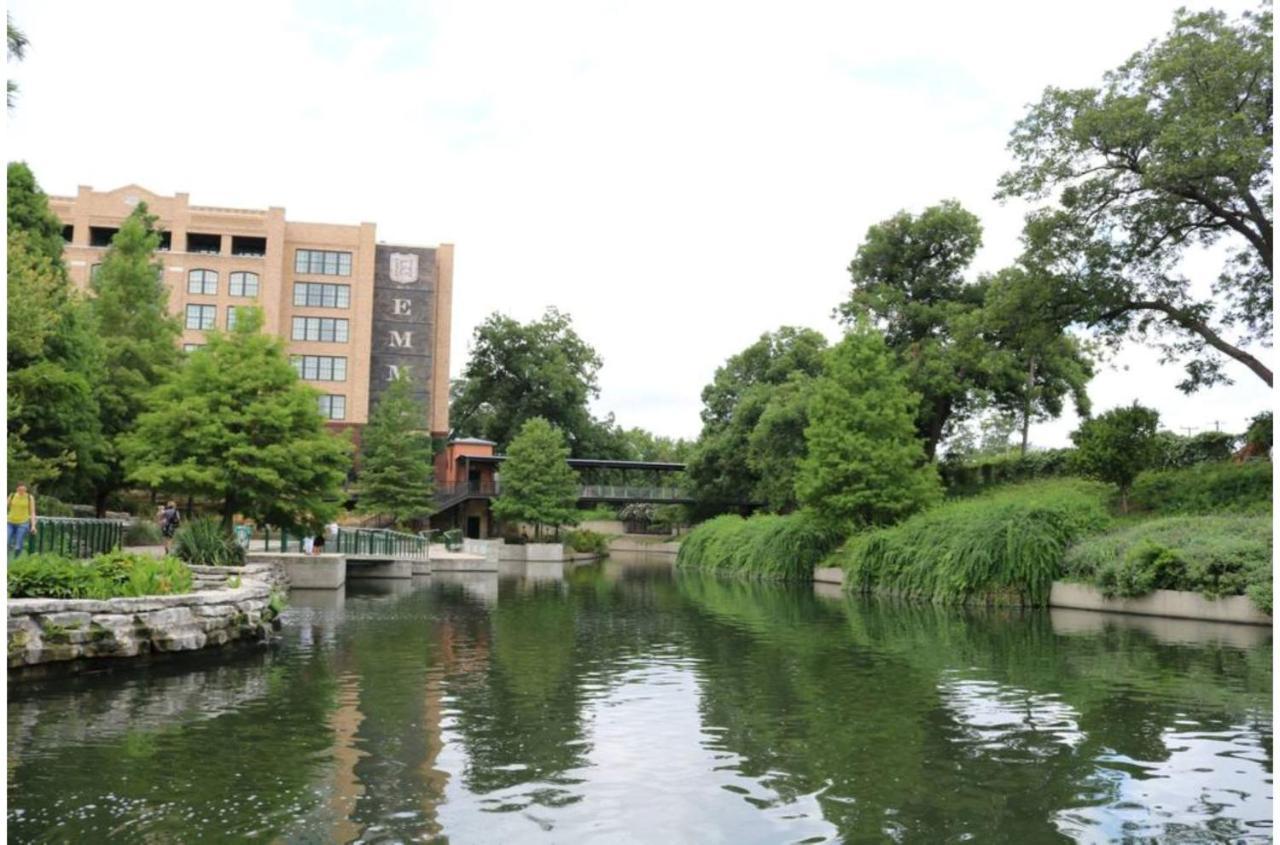 Cozy And Lovely 2Br 2Ba Apt#A Near Lively Downtown サンアントニオ エクステリア 写真